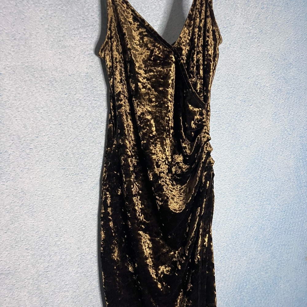 BodyCon velvet green dress